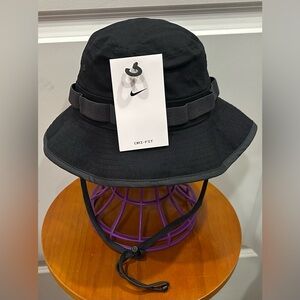 Nike Dri Fit Apex Bucket Hat Black Size Small Adult Unisex NWT Swoosh